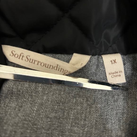 New Soft Surroundings Snowline diamond quilted crossover puffer vest in black 1X - Picture 5 of 8